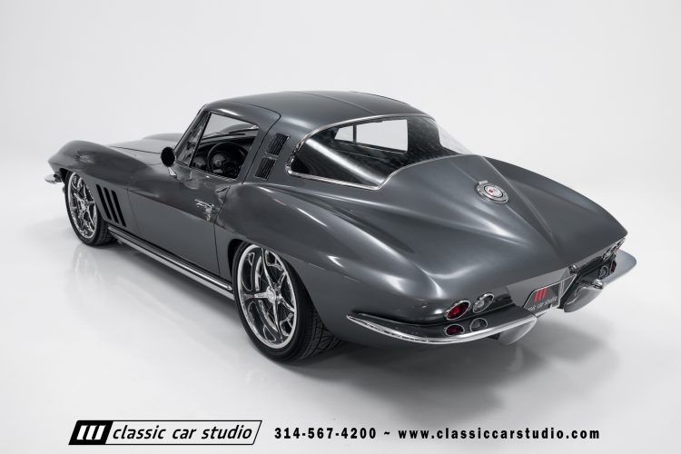 65_Chevrolet_Corvette_2219-45