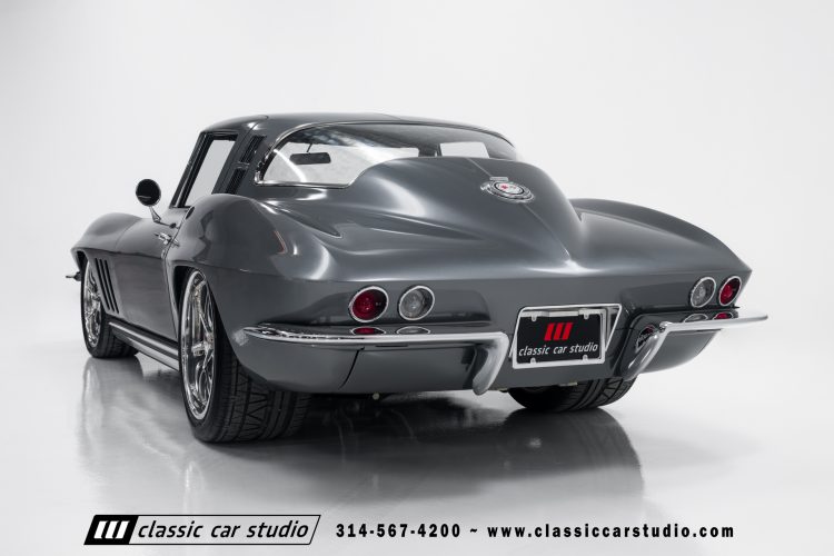 65_Chevrolet_Corvette_2219-50