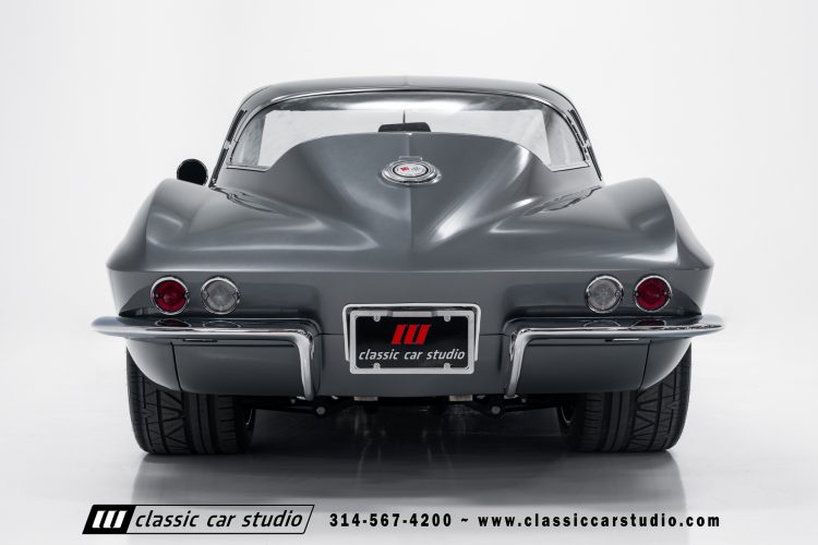 65_Chevrolet_Corvette_2219-56