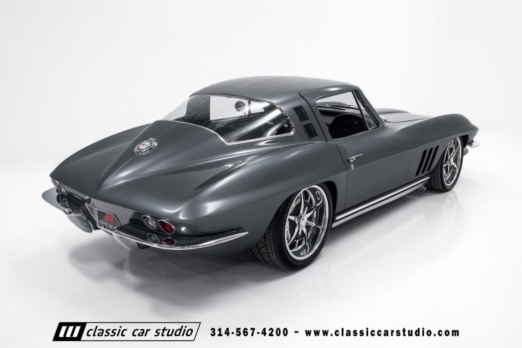 65_Chevrolet_Corvette_2219-61